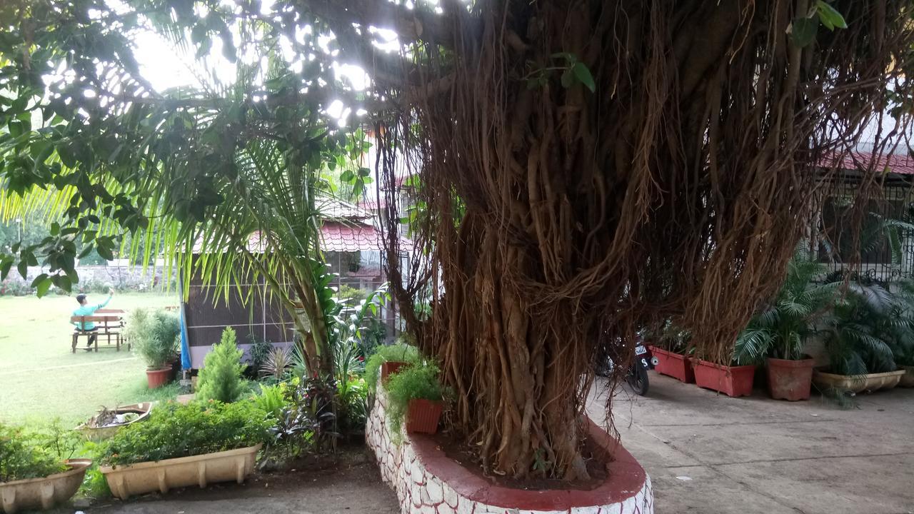 Hotel Ashoka Lonavala Eksteriør billede